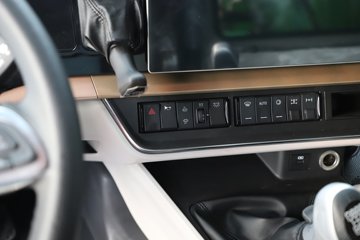 ������������HK 12.9L���� 600���� 8X4 ��ʿ��13�� 7.6����ж��ͼƬ