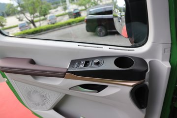 ������������HK 12.9L���� 600���� 8X4 ��ʿ��13�� 7.6����ж��ͼƬ