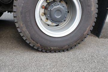 ������������HK 12.9L���� 600���� 8X4 ��ʿ��13�� 7.6����ж��ͼƬ