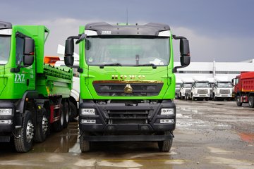 ��������HOWO TX7 PRO ����� 12.4L���� 540���� 8X4 �й�����12�� 8.5���Ű���ж��ͼƬ