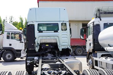 �����ǵ¿�SITRAK G5L 7.4L���� 330���� 4X2 �й�����10�� AMT�Զ��� 6.8�������ػ���ͼƬ