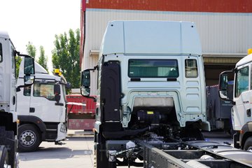 �����ǵ¿�SITRAK G5L 7.4L���� 330���� 4X2 �й�����10�� AMT�Զ��� 6.8�������ػ���ͼƬ