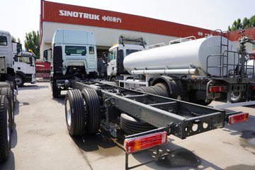 �����ǵ¿�SITRAK G5L 7.4L���� 330���� 4X2 �й�����10�� AMT�Զ��� 6.8�������ػ���ͼƬ