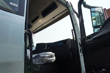 �����ǵ¿�SITRAK G5L 7.4L���� 330���� 4X2 �й�����10�� AMT�Զ��� 6.8�������ػ���ͼƬ