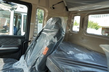 �����ǵ¿�SITRAK G5L 7.4L���� 330���� 4X2 �й�����10�� AMT�Զ��� 6.8�������ػ���ͼƬ
