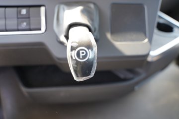 �����ǵ¿�SITRAK G5L 7.4L���� 330���� 4X2 �й�����10�� AMT�Զ��� 6.8�������ػ���ͼƬ