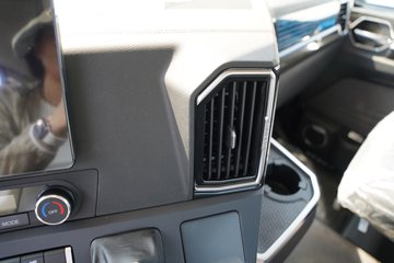 �����ǵ¿�SITRAK G5L 7.4L���� 330���� 4X2 �й�����10�� AMT�Զ��� 6.8�������ػ���ͼƬ
