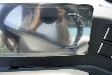 �����ǵ¿�SITRAK G5L 7.4L���� 330���� 4X2 �й�����10�� AMT�Զ��� 6.8�������ػ���ͼƬ