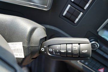 �����ǵ¿�SITRAK G5L 7.4L���� 330���� 4X2 �й�����10�� AMT�Զ��� 6.8�������ػ���ͼƬ