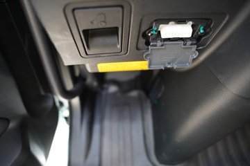 �����ǵ¿�SITRAK G5L 7.4L���� 330���� 4X2 �й�����10�� AMT�Զ��� 6.8�������ػ���ͼƬ