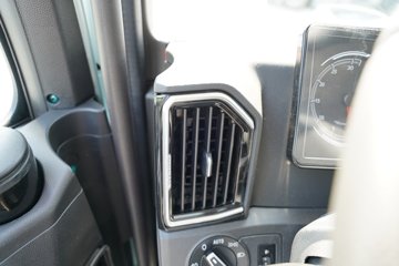 �����ǵ¿�SITRAK G5L 7.4L���� 330���� 4X2 �й�����10�� AMT�Զ��� 6.8�������ػ���ͼƬ