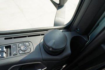 �����ǵ¿�SITRAK G5L 7.4L���� 330���� 4X2 �й�����10�� AMT�Զ��� 6.8�������ػ���ͼƬ