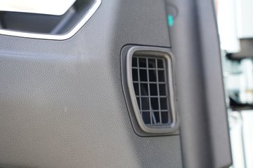 �����ǵ¿�SITRAK G5L 7.4L���� 330���� 4X2 �й�����10�� AMT�Զ��� 6.8�������ػ���ͼƬ