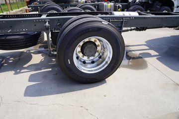 �����ǵ¿�SITRAK G5L 7.4L���� 330���� 4X2 �й�����10�� AMT�Զ��� 6.8�������ػ���ͼƬ
