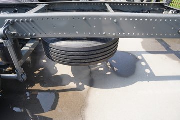 �����ǵ¿�SITRAK G5L 7.4L���� 330���� 4X2 �й�����10�� AMT�Զ��� 6.8�������ػ���ͼƬ