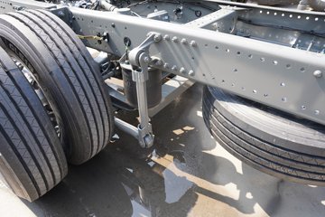 �����ǵ¿�SITRAK G5L 7.4L���� 330���� 4X2 �й�����10�� AMT�Զ��� 6.8�������ػ���ͼƬ