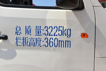 ������Խ��D3 ������ 1.6L���� 122���� ����5�� 2.71��˫������΢��ͼƬ
