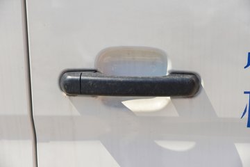 ������Խ��D3 ������ 1.6L���� 122���� ����5�� 2.71��˫������΢��ͼƬ