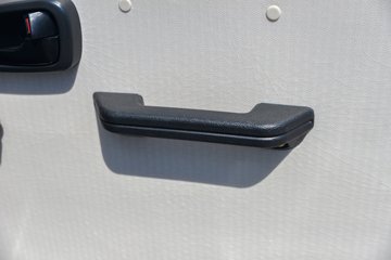 ������Խ��D3 ������ 1.6L���� 122���� ����5�� 2.71��˫������΢��ͼƬ