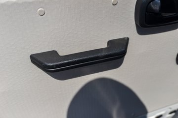 ������Խ��D3 ������ 1.6L���� 122���� ����5�� 2.71��˫������΢��ͼƬ