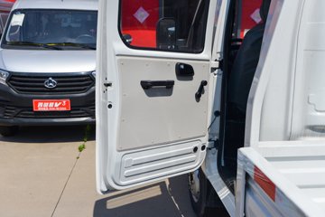 ������Խ��D3 ������ 1.6L���� 122���� ����5�� 2.71��˫������΢��ͼƬ