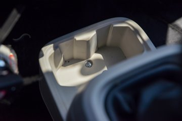 ������Խ��D3 ������ 1.6L���� 122���� ����5�� 2.71��˫������΢��ͼƬ