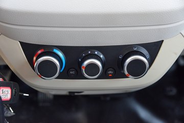 ������Խ��D3 ������ 1.6L���� 122���� ����5�� 2.71��˫������΢��ͼƬ