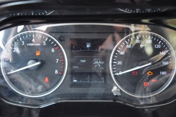 ������Խ��D3 ������ 1.6L���� 122���� ����5�� 2.71��˫������΢��ͼƬ