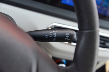 ������Խ��D3 ������ 1.6L���� 122���� ����5�� 2.71��˫������΢��ͼƬ