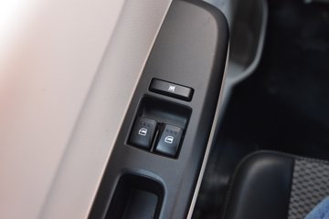 ������Խ��D3 ������ 1.6L���� 122���� ����5�� 2.71��˫������΢��ͼƬ