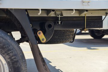 ������Խ��D3 ������ 1.6L���� 122���� ����5�� 2.71��˫������΢��ͼƬ