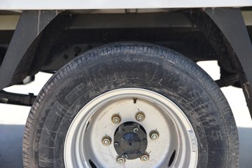 ������Խ��D3 ������ 1.6L���� 122���� ����5�� 2.71��˫������΢��ͼƬ