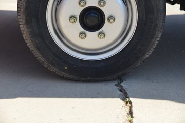 ������Խ��D3 ������ 1.6L���� 122���� ����5�� 2.71��˫������΢��ͼƬ