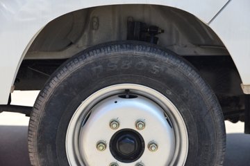 ������Խ��D3 ������ 1.6L���� 122���� ����5�� 2.71��˫������΢��ͼƬ