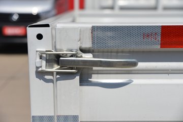 ������Խ��D3 ������ 1.6L���� 122���� ����5�� 2.71��˫������΢��ͼƬ