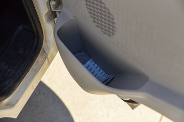 ������Խ��D1 ������ 1.6L���� 122���� 2.585��˫����ʽ΢��ͼƬ