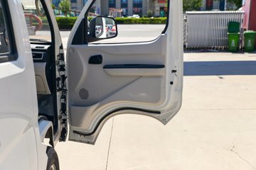 ������Խ��D1 ������ 1.6L���� 122���� 2.585��˫����ʽ΢��ͼƬ