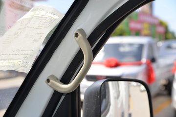 ������Խ��D1 ������ 1.6L���� 122���� 2.585��˫����ʽ΢��ͼƬ