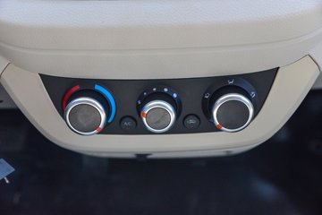 ������Խ��D1 ������ 1.6L���� 122���� 2.585��˫����ʽ΢��ͼƬ