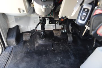������Խ��D1 ������ 1.6L���� 122���� 2.585��˫����ʽ΢��ͼƬ