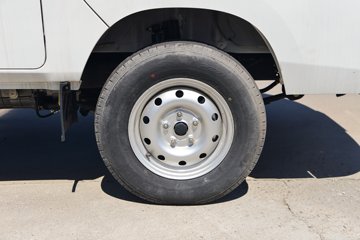 ������Խ��D1 ������ 1.6L���� 122���� 2.585��˫����ʽ΢��ͼƬ