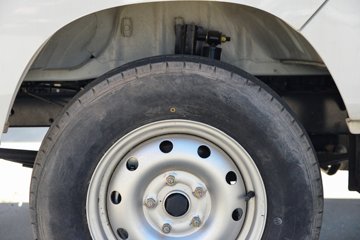 ������Խ��D1 ������ 1.6L���� 122���� 2.585��˫����ʽ΢��ͼƬ