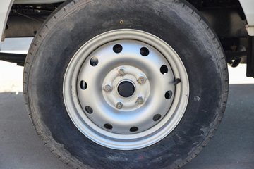 ������Խ��D1 ������ 1.6L���� 122���� 2.585��˫����ʽ΢��ͼƬ