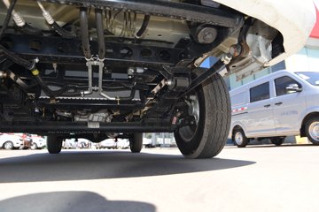 ������Խ��D1 ������ 1.6L���� 122���� 2.585��˫����ʽ΢��ͼƬ