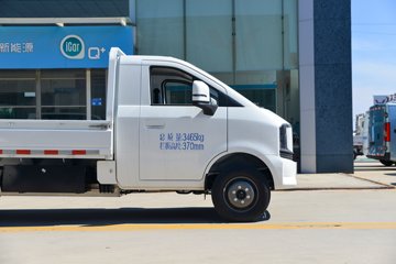 ������Խ ����EV �콢�� Һɲ 3.795�׵��Ŵ��綯����΢�� ����ʱ��70.59kWhͼƬ