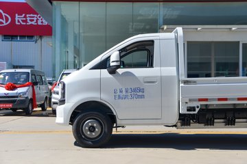 ������Խ ����EV �콢�� Һɲ 3.795�׵��Ŵ��綯����΢�� ����ʱ��70.59kWhͼƬ