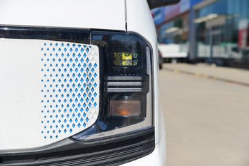������Խ ����EV �콢�� Һɲ 3.795�׵��Ŵ��綯����΢�� ����ʱ��70.59kWhͼƬ