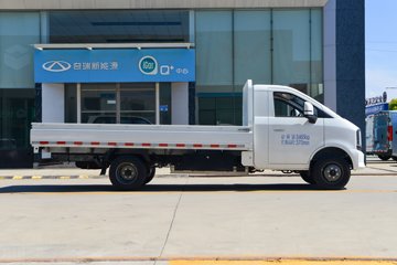 ������Խ ����EV �콢�� Һɲ 3.795�׵��Ŵ��綯����΢�� ����ʱ��70.59kWhͼƬ