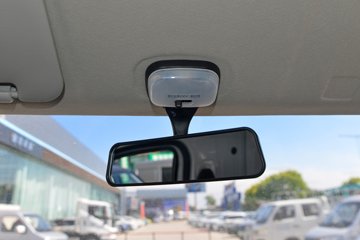 ������Խ ����EV �콢�� Һɲ 3.795�׵��Ŵ��綯����΢�� ����ʱ��70.59kWhͼƬ