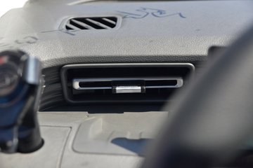 ������Խ ����EV �콢�� Һɲ 3.795�׵��Ŵ��綯����΢�� ����ʱ��70.59kWhͼƬ